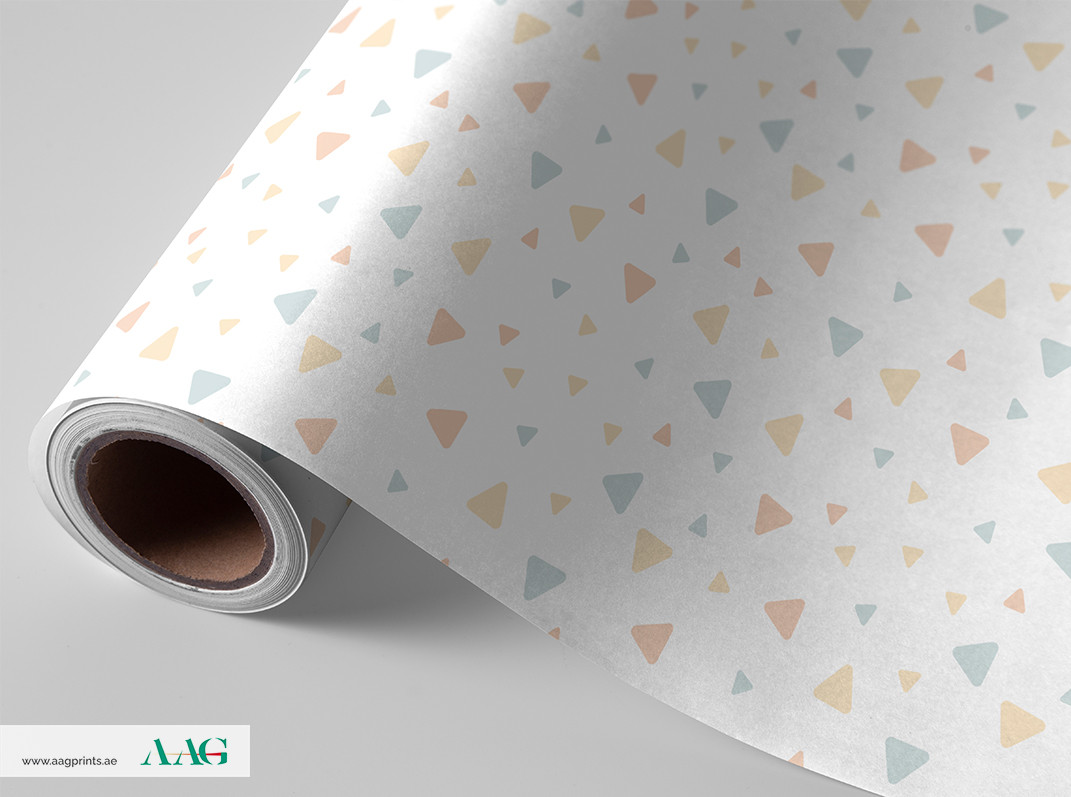 Flying Triangles - Wallpaper Dubai